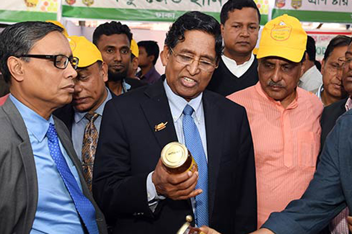 এ বছর ৪০০ মেট্রিক টন মধুর অর্ডার পাওয়া গেছে : কৃষিমন্ত্রী 2 image 85701 1581949102