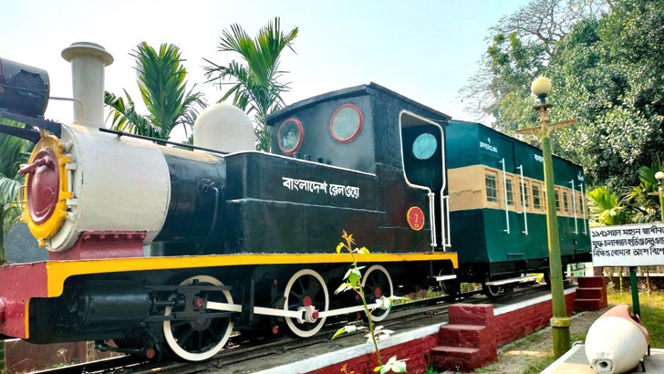 রেল চালানো বন্ধের আল্টিমেটাম রানিং ষ্টাফদের 3 ralway