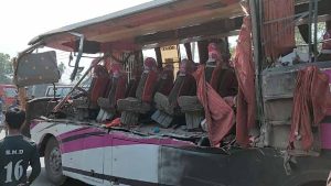 Dariya thaka trakay bus ere dakkai shesu nehoto