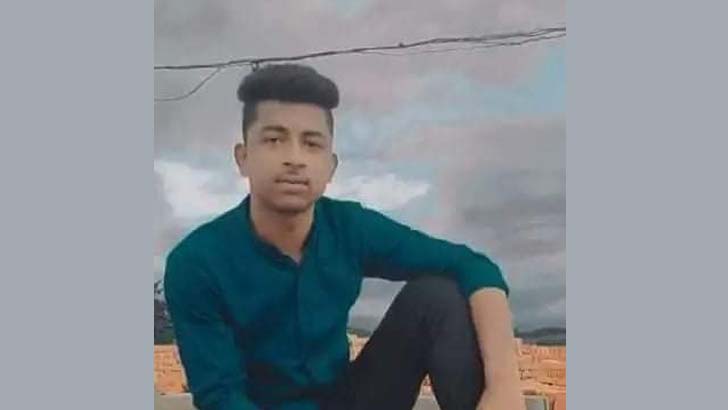 ঘরের মেঝেতে পড়ে ছিল স্কুলছাত্রের রক্তাক্ত লাশ 2 Gorar majay tay pory celo school student roktakti lash
