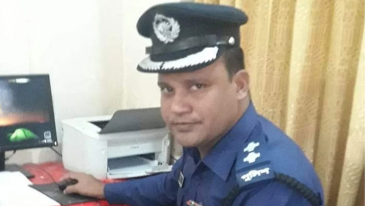 গভীর রাতে সড়কে গাড়িচাপায় এসআই নিহত 2 Govir ratay garichapai A AS I nehoto