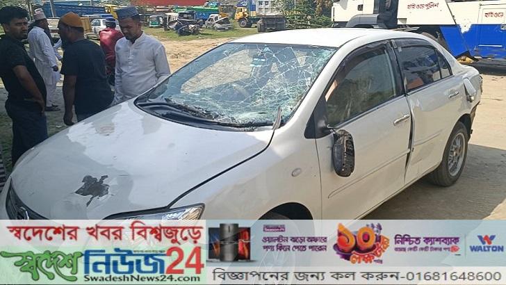 কুমিল্লায় প্রাইভেটকারচাপায় প্রাণ গেল ২ জনের 14 Comillai privet cer a pran galo 2 joner