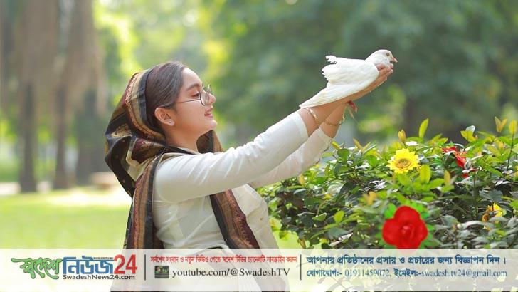 সিমরিন লুবাবা এবার ৭০ বছর বয়সি নেত্রী রূপে 13 Simrin Lubaba swadeshnews24